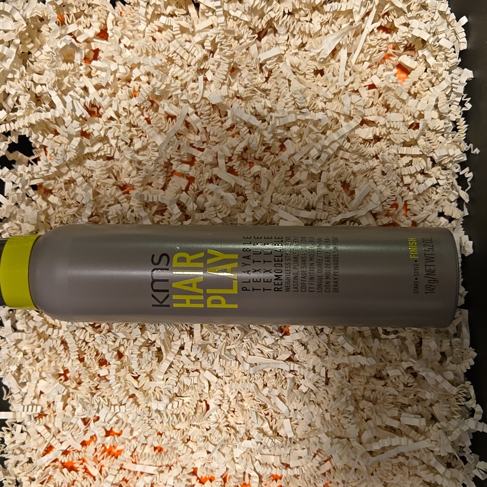 KMS Hair Play Makeover Spray Transformation Dry Cleansing Refresher and Finisher